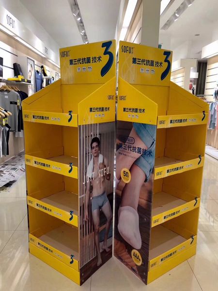 UNI POP / PDQ Displays inside stores for 
Socks